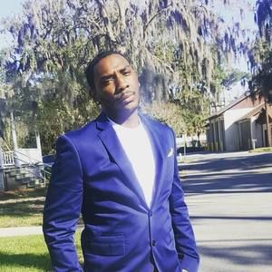 Meet your Posher, Xavier